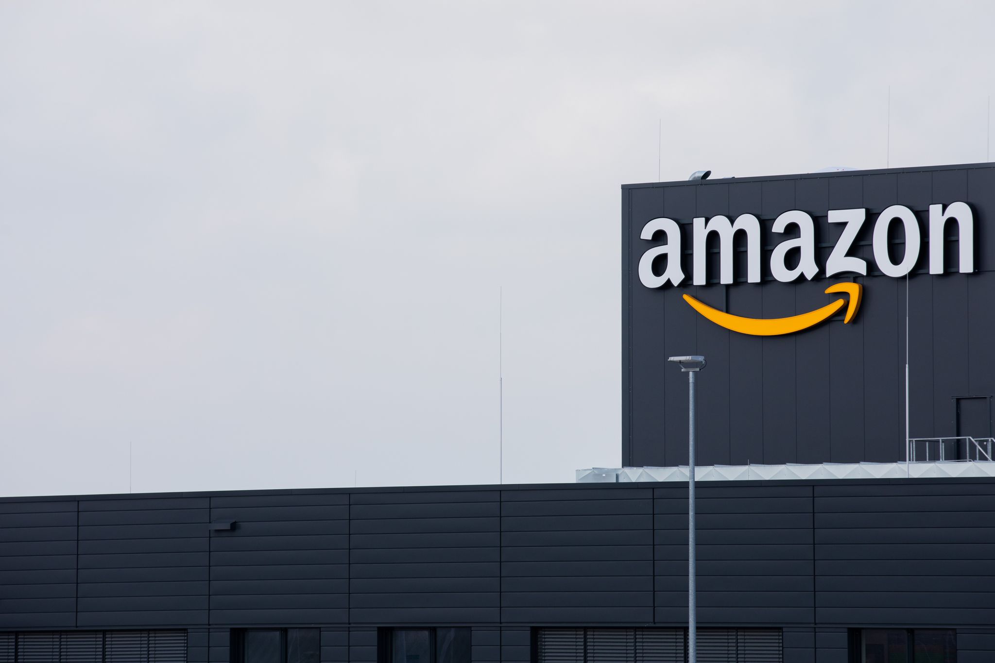 Amazon: Eine Milliarde Euro für E-Lieferungen