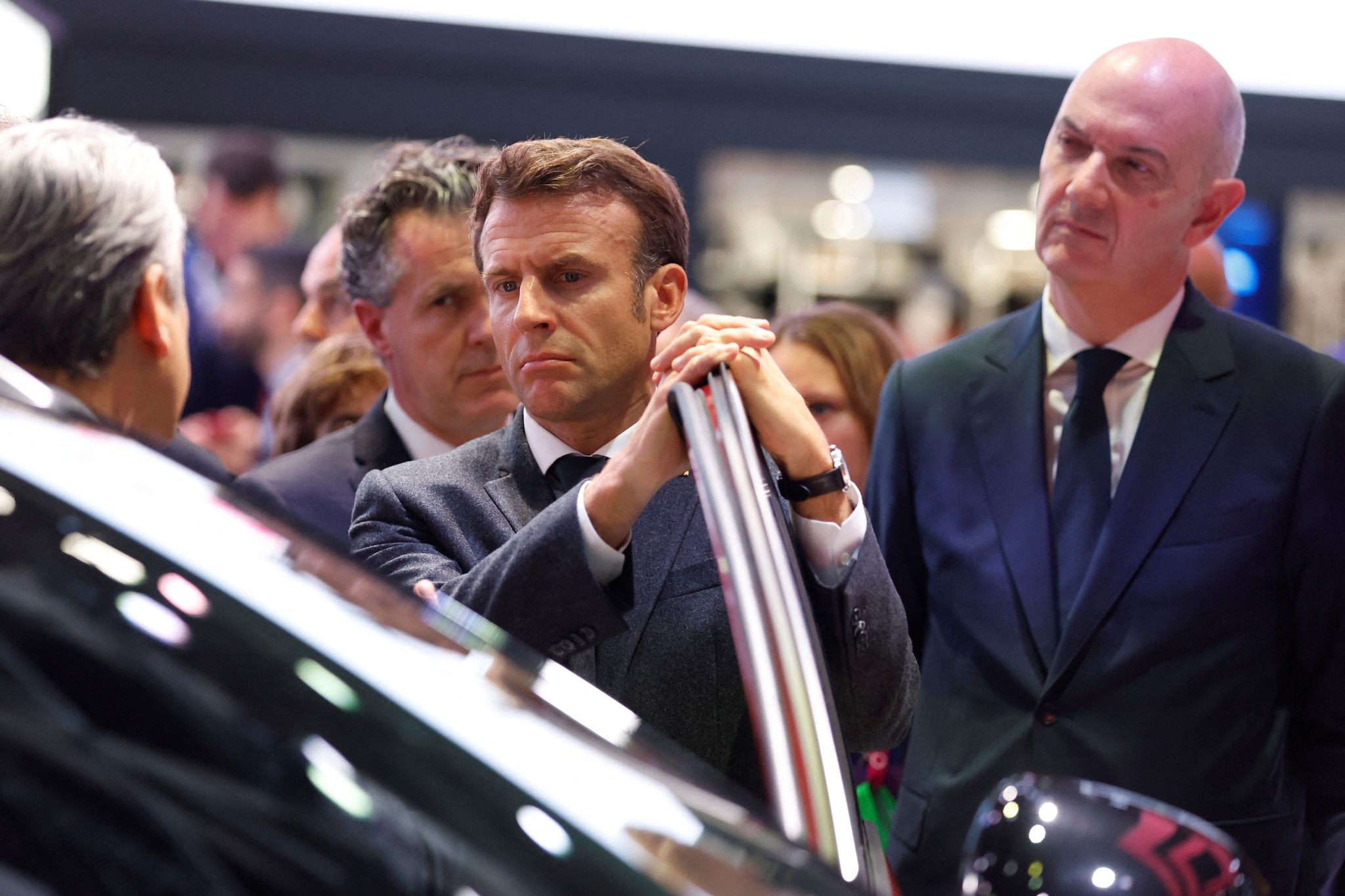 Pariser Autosalon: Mit Innovation durch die Krise