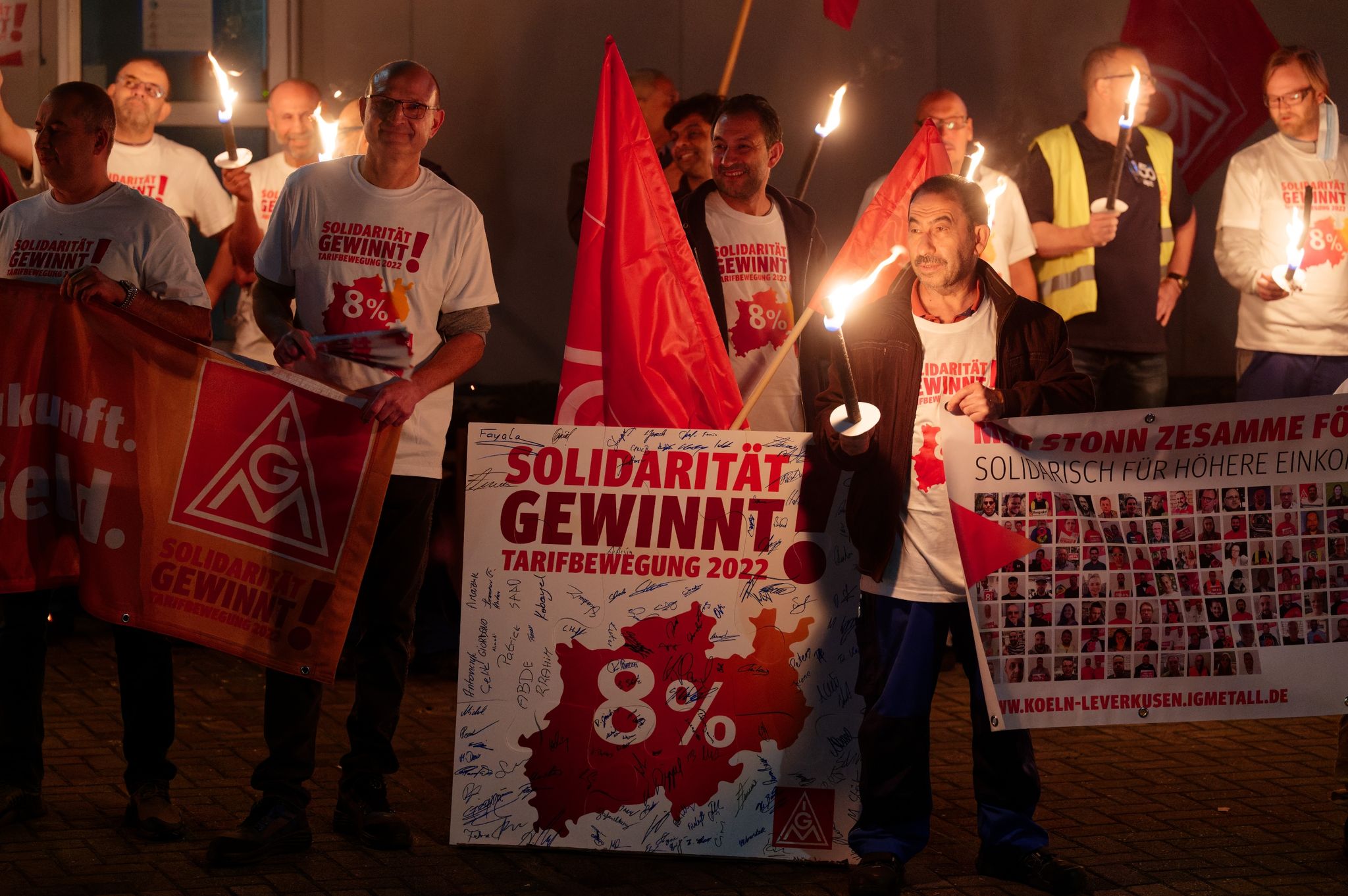 Erste Warnstreiks der Metaller für deutlich mehr Geld