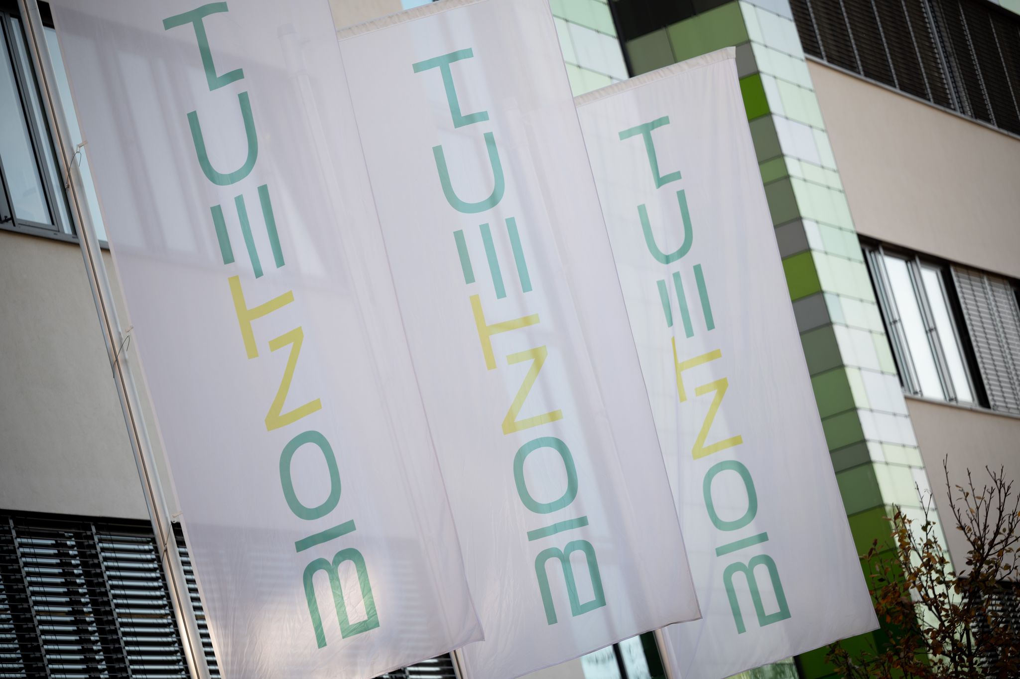 Biontech trotz leichten Geschäftsrückgangs optimistisch