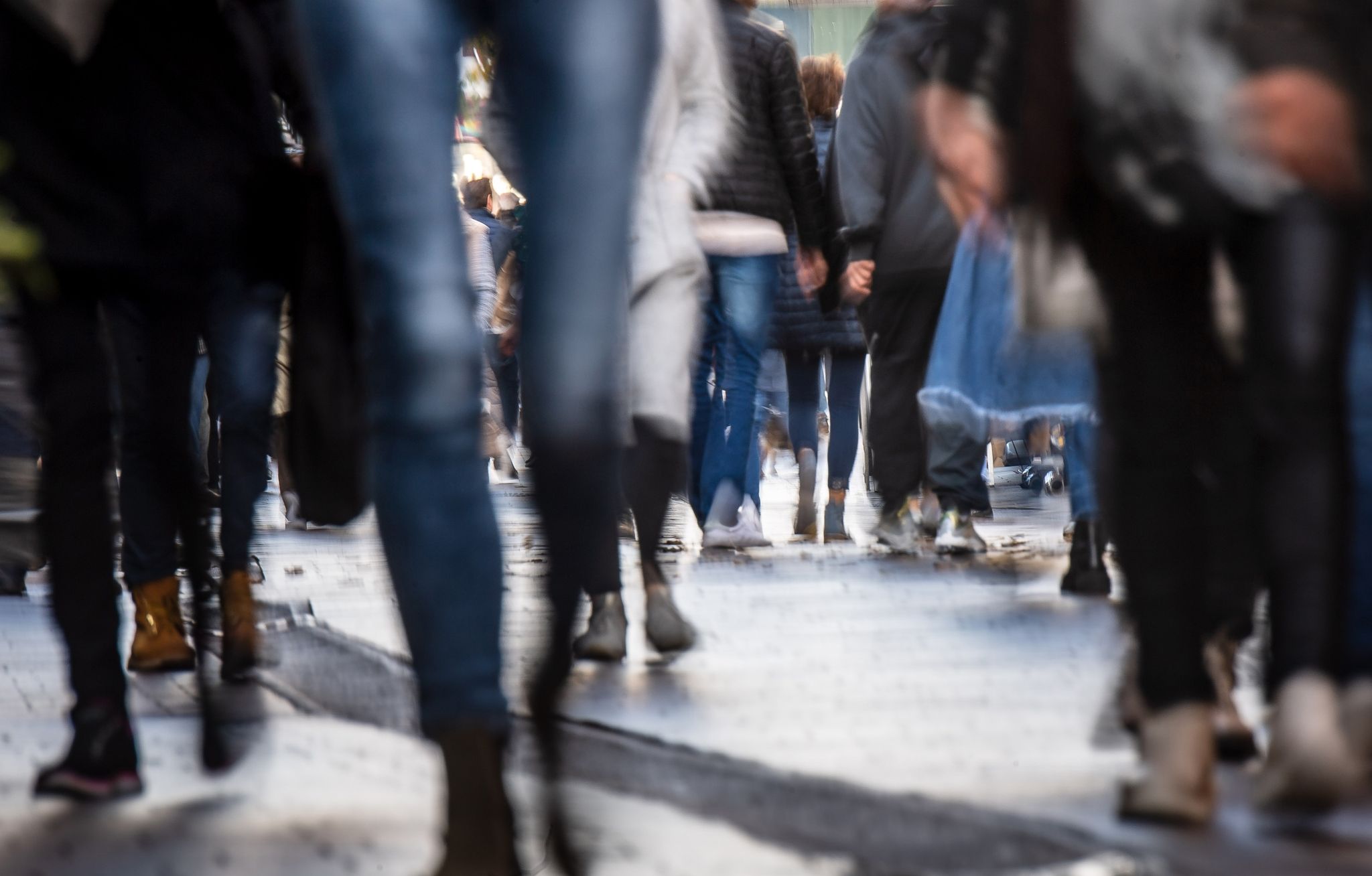 Umfrage: Frauen in Krise mit mehr Geldsorgen als Männer