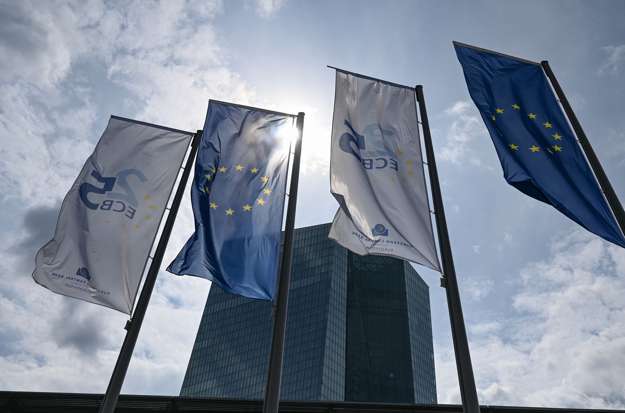EZB erhöht Leitzins im Euroraum auf 4,25 Prozent