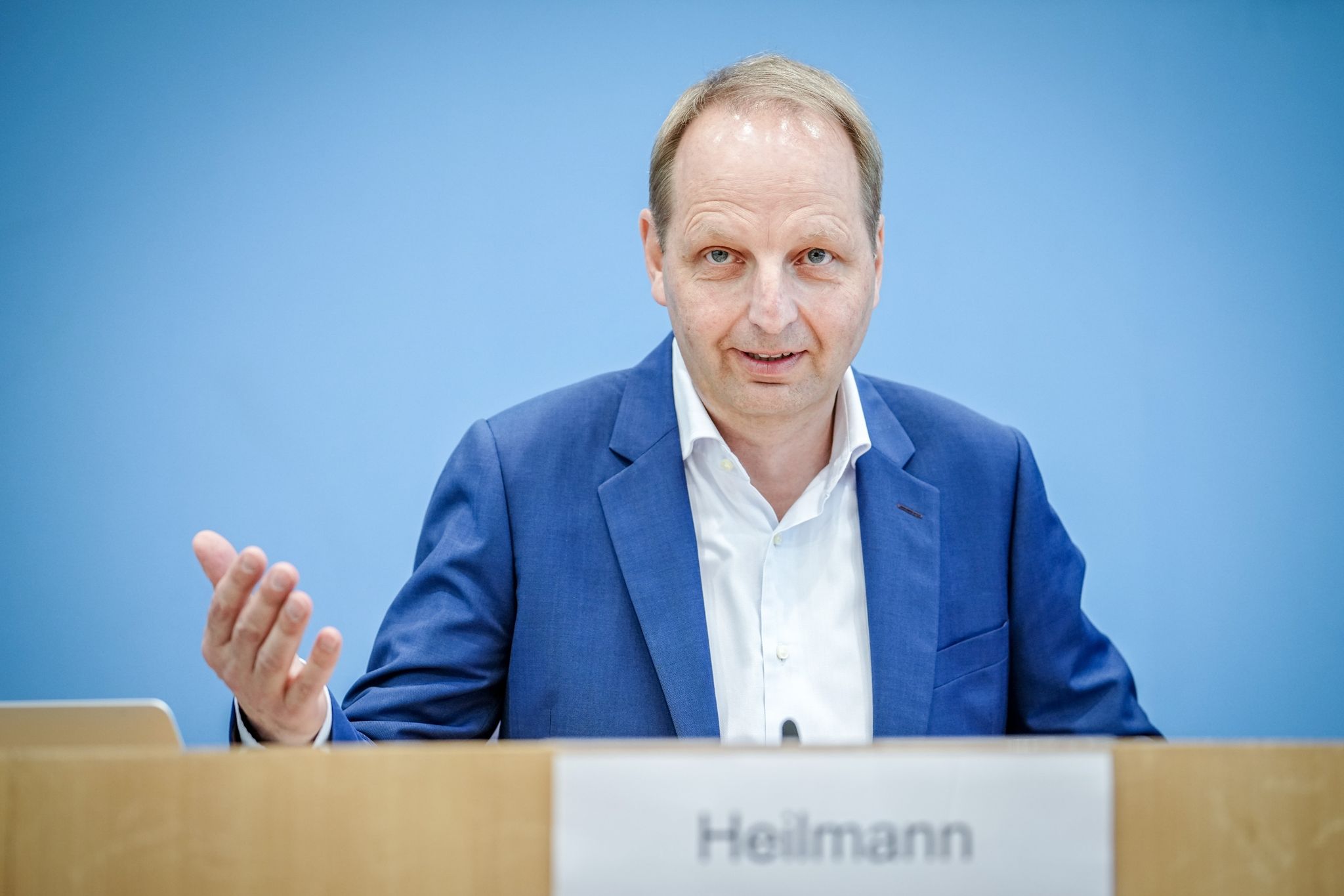 Unionsfraktion sieht 90 offene Fragen beim Heizungsgesetz