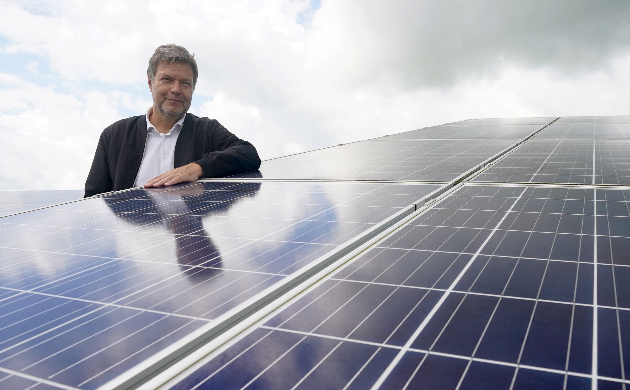 Habeck für Solarparks mit Nutzen für die Biodiversität