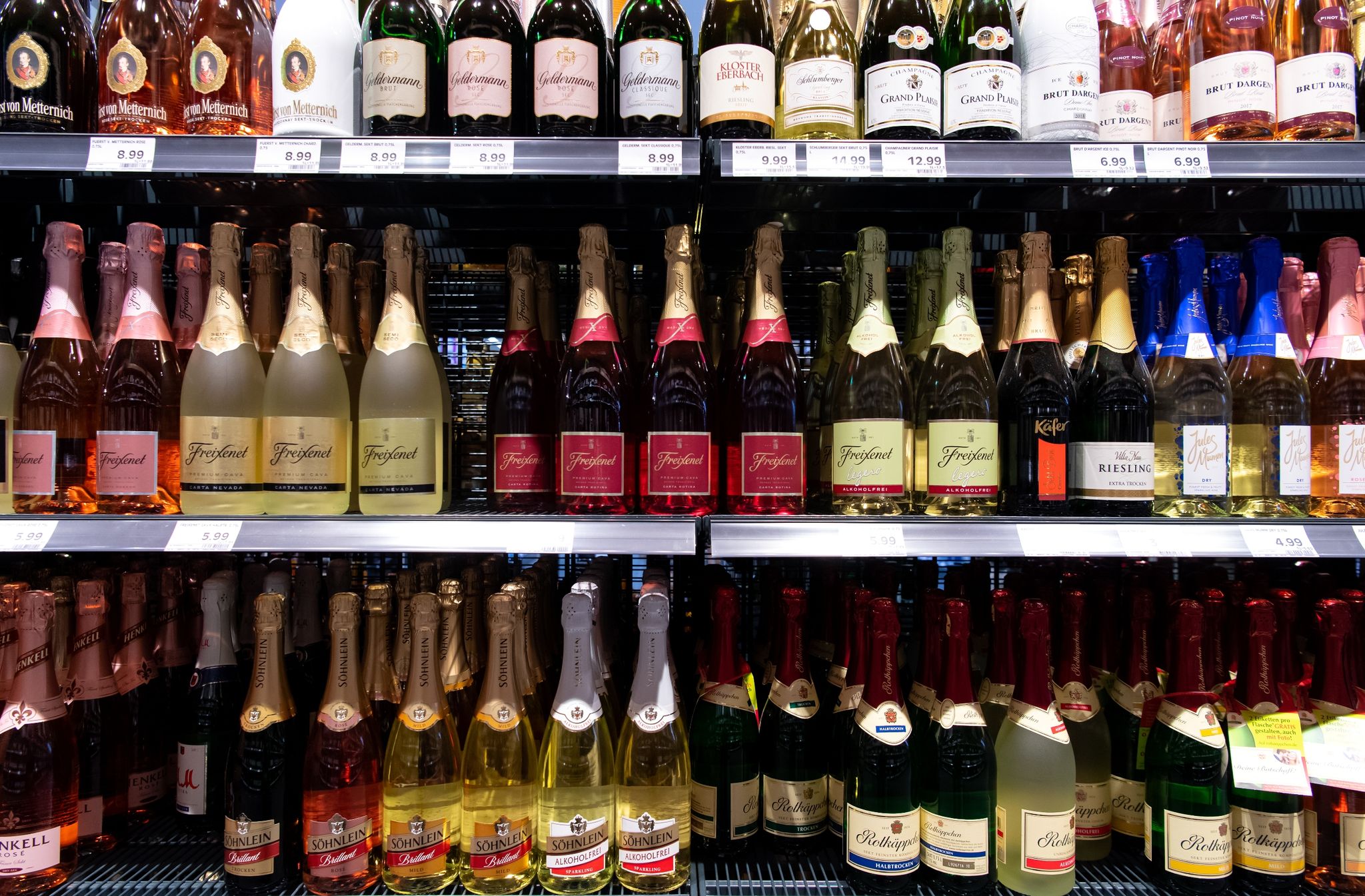 Sekt ohne Folienkapsel soll kommen