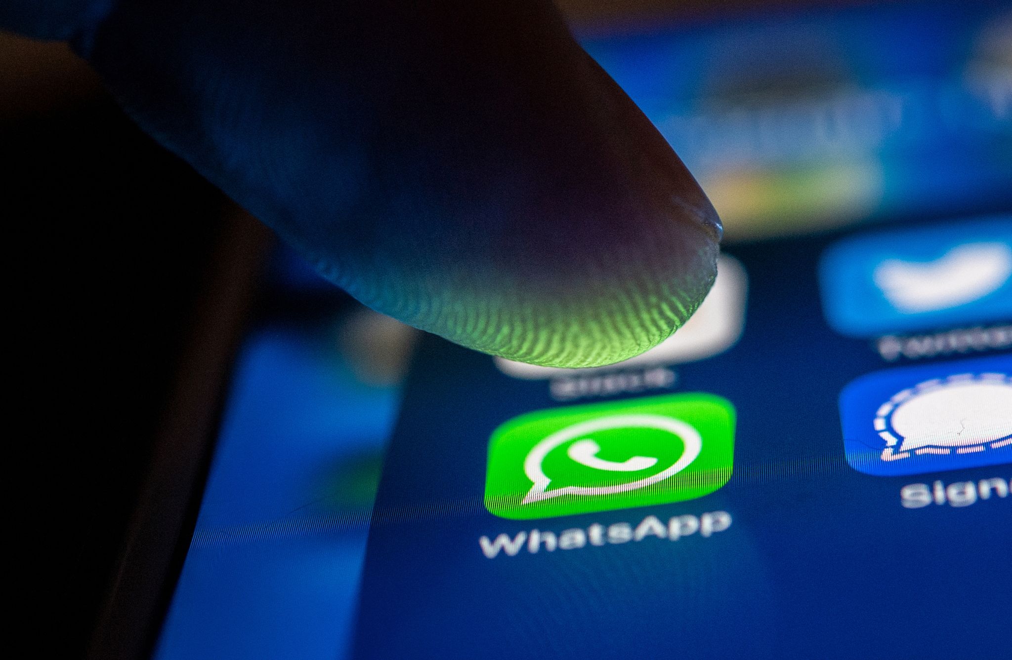 Beleidigung und Schmähung per WhatsApp: Kündigung rechtens?