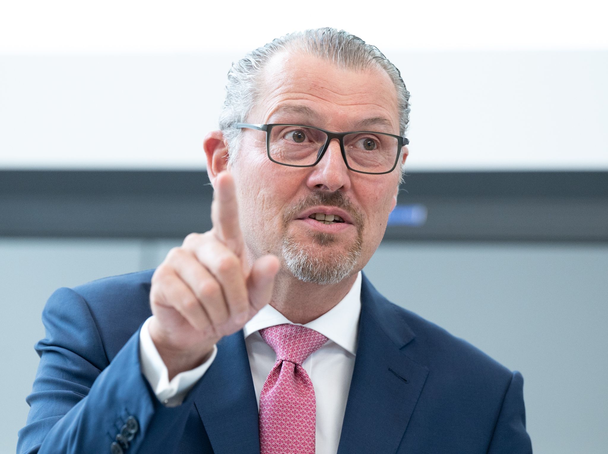 Arbeitgeber: Ampel-Klausurtagung ist Chance für Kurswechsel