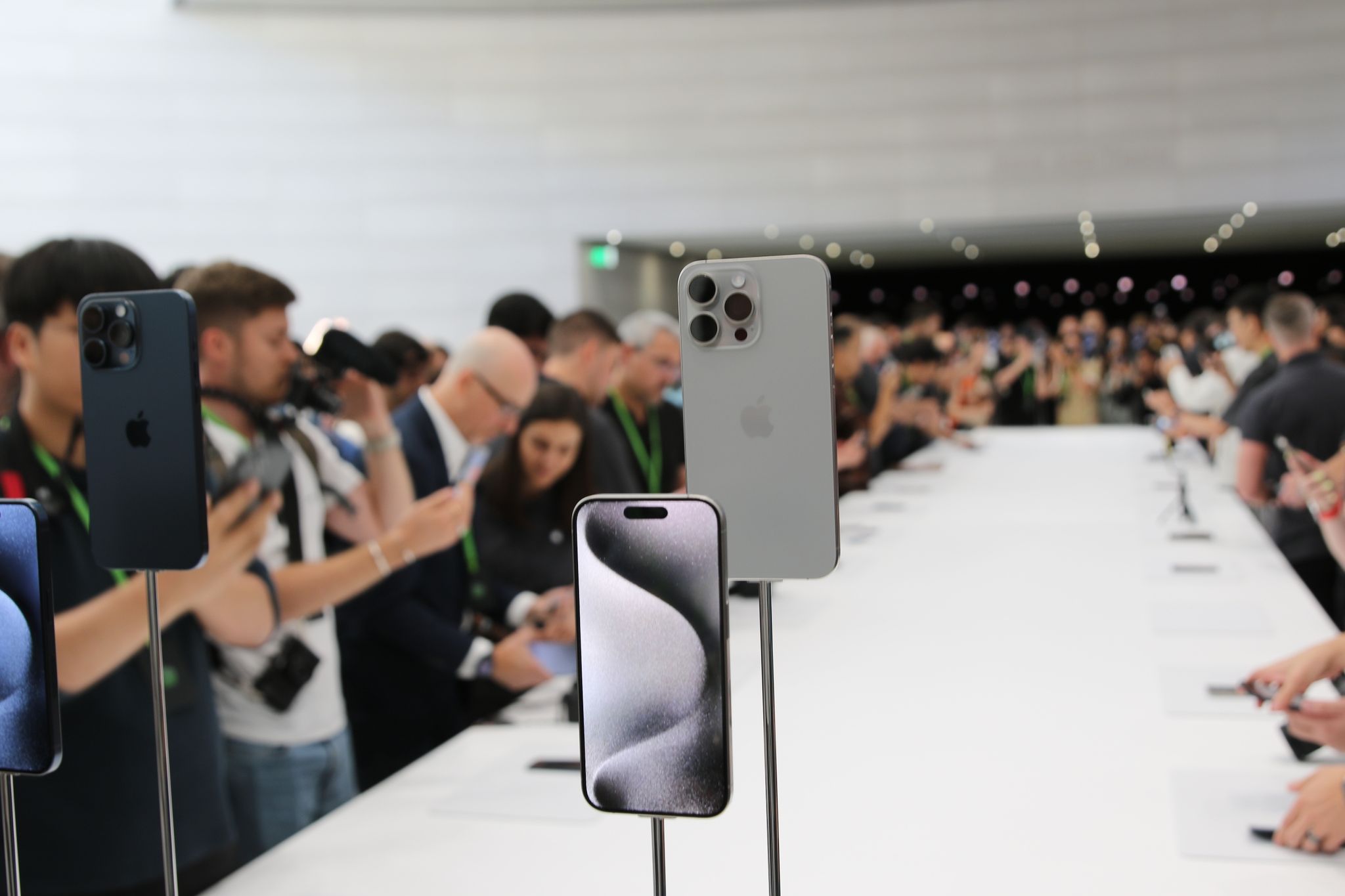 Apple steckt mehr Innovationen in teurere iPhones Pro
