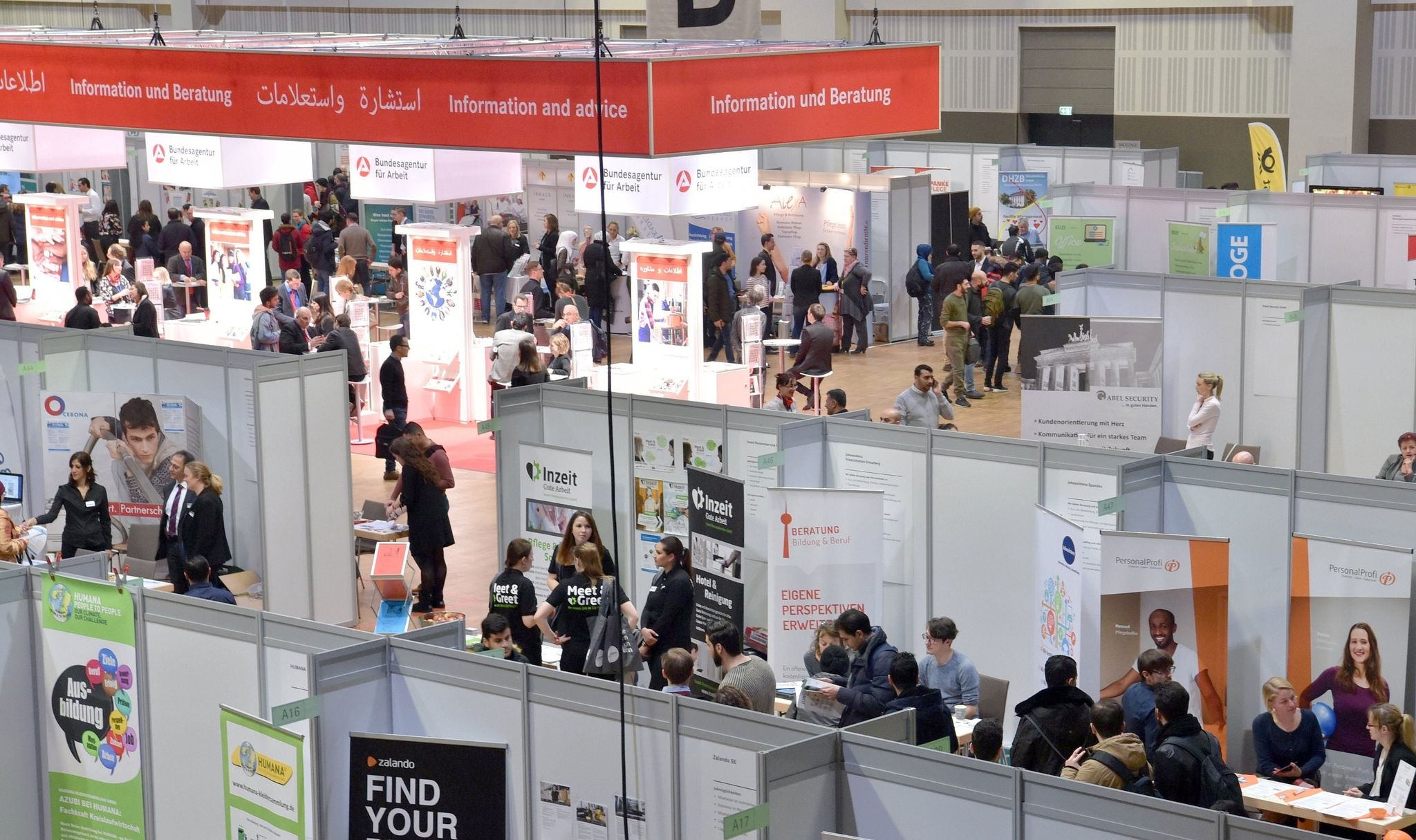 Jobmesse für Geflüchtete: Wirtschaft sucht nach Fachkräften