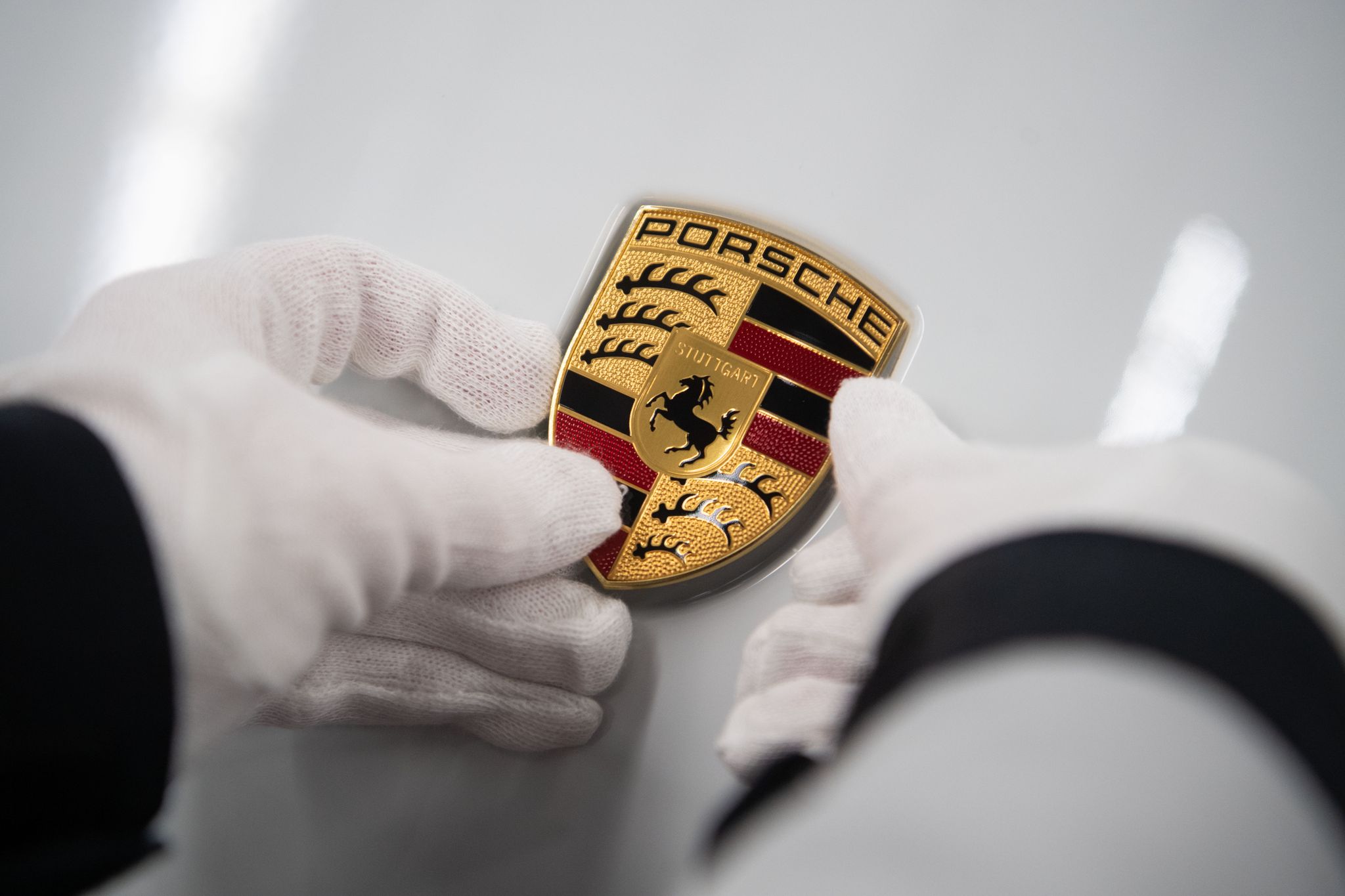 Porsche verkauft mehr Autos