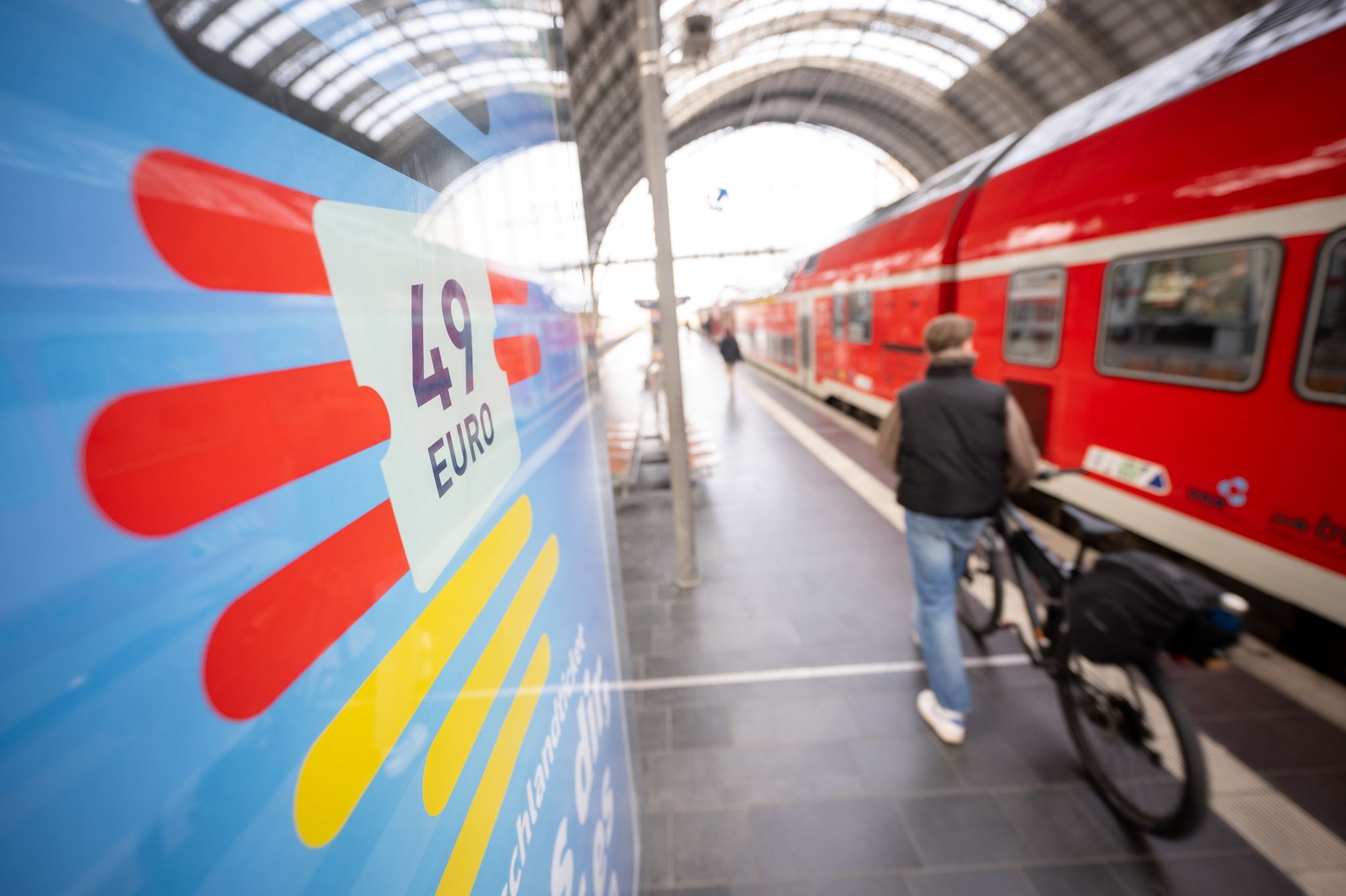 Ein halbes Jahr Deutschlandticket: Was hat es gebracht?