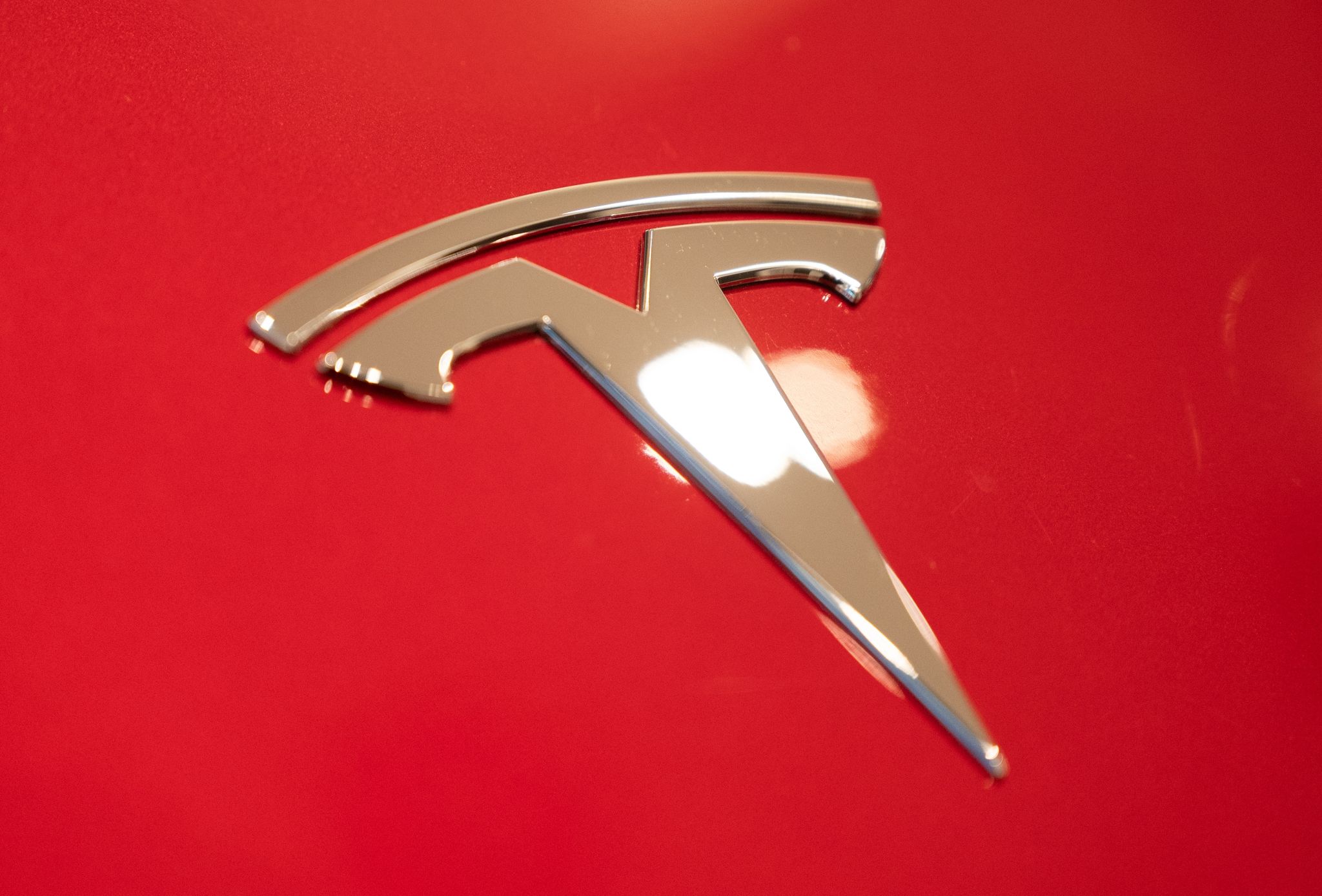Tesla überzeugt Geschworene in «Autopilot»-Prozess