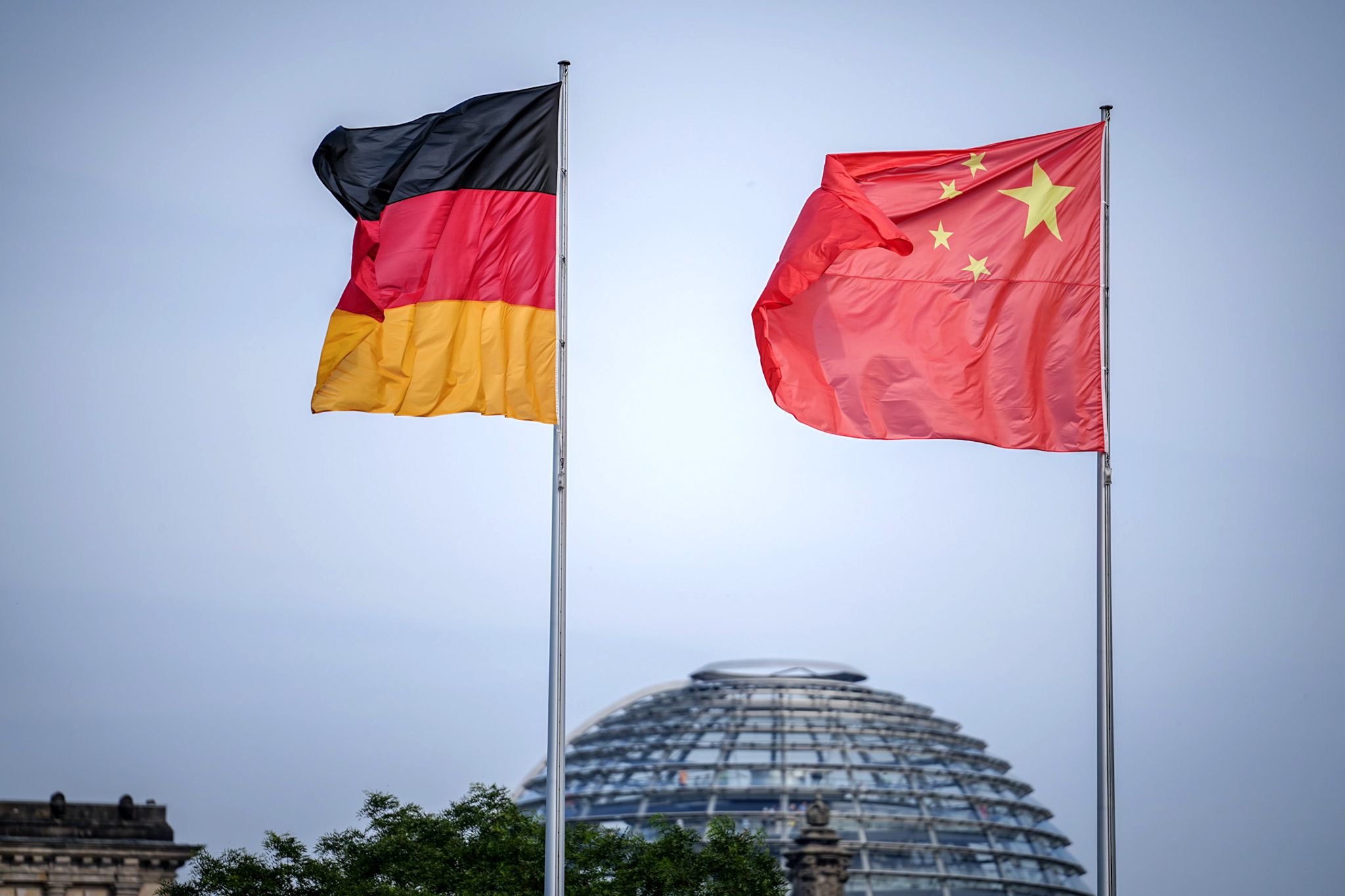 Wichtige Industriezweige stark von China-Einfuhren abhängig
