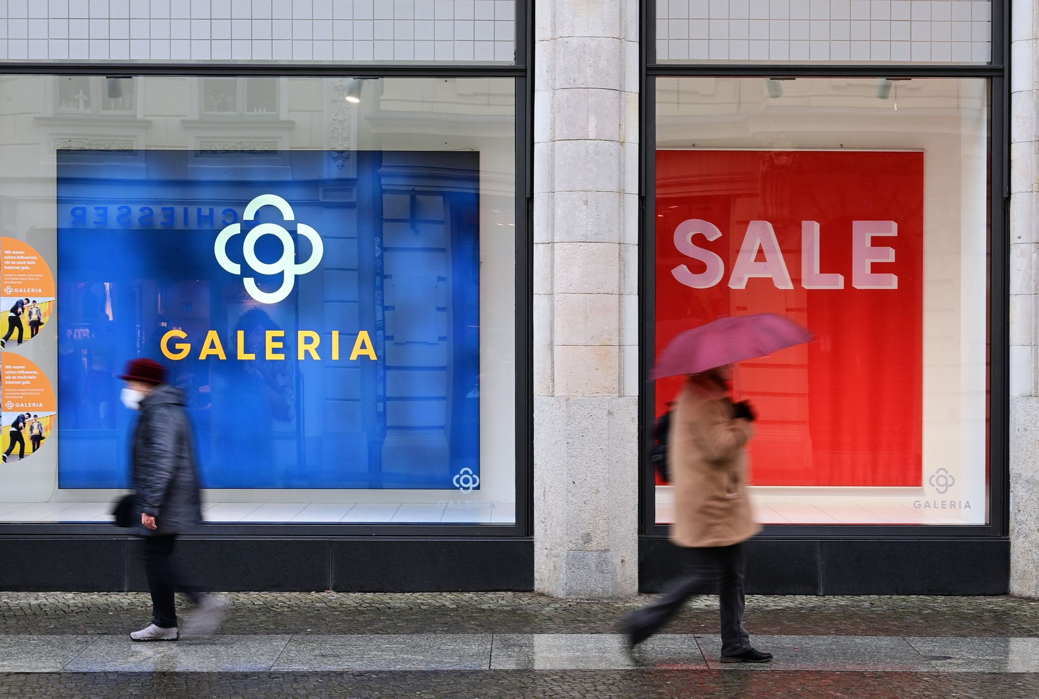 Galeria-Dämmerung zur Weihnachtszeit – Wer greift zu?