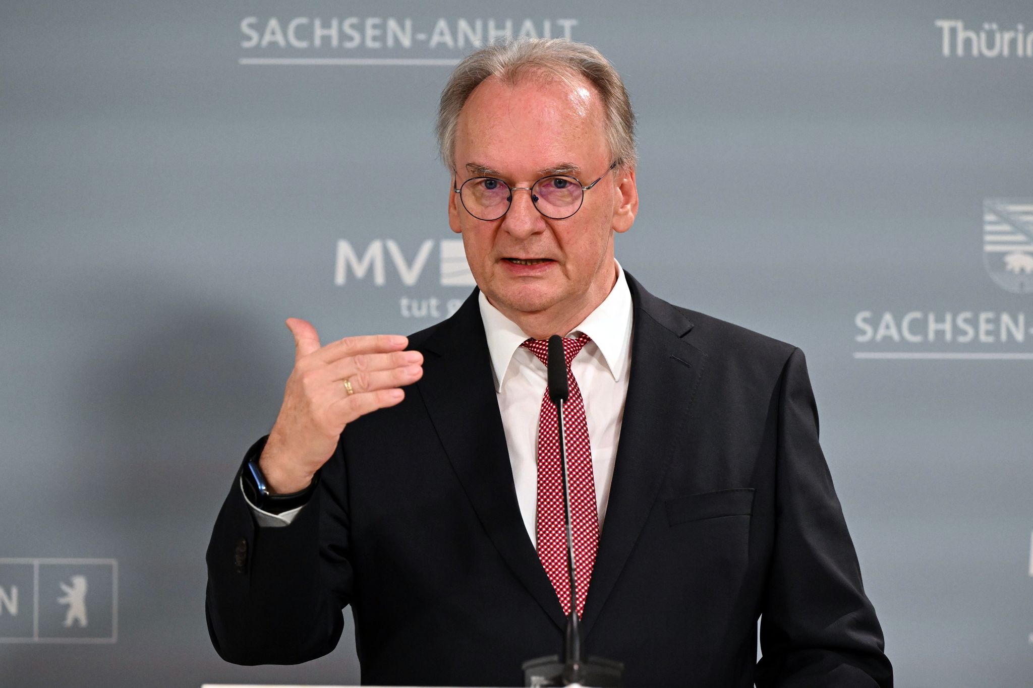 Haseloff fordert Kanzleramtsgespräche mit Bauern