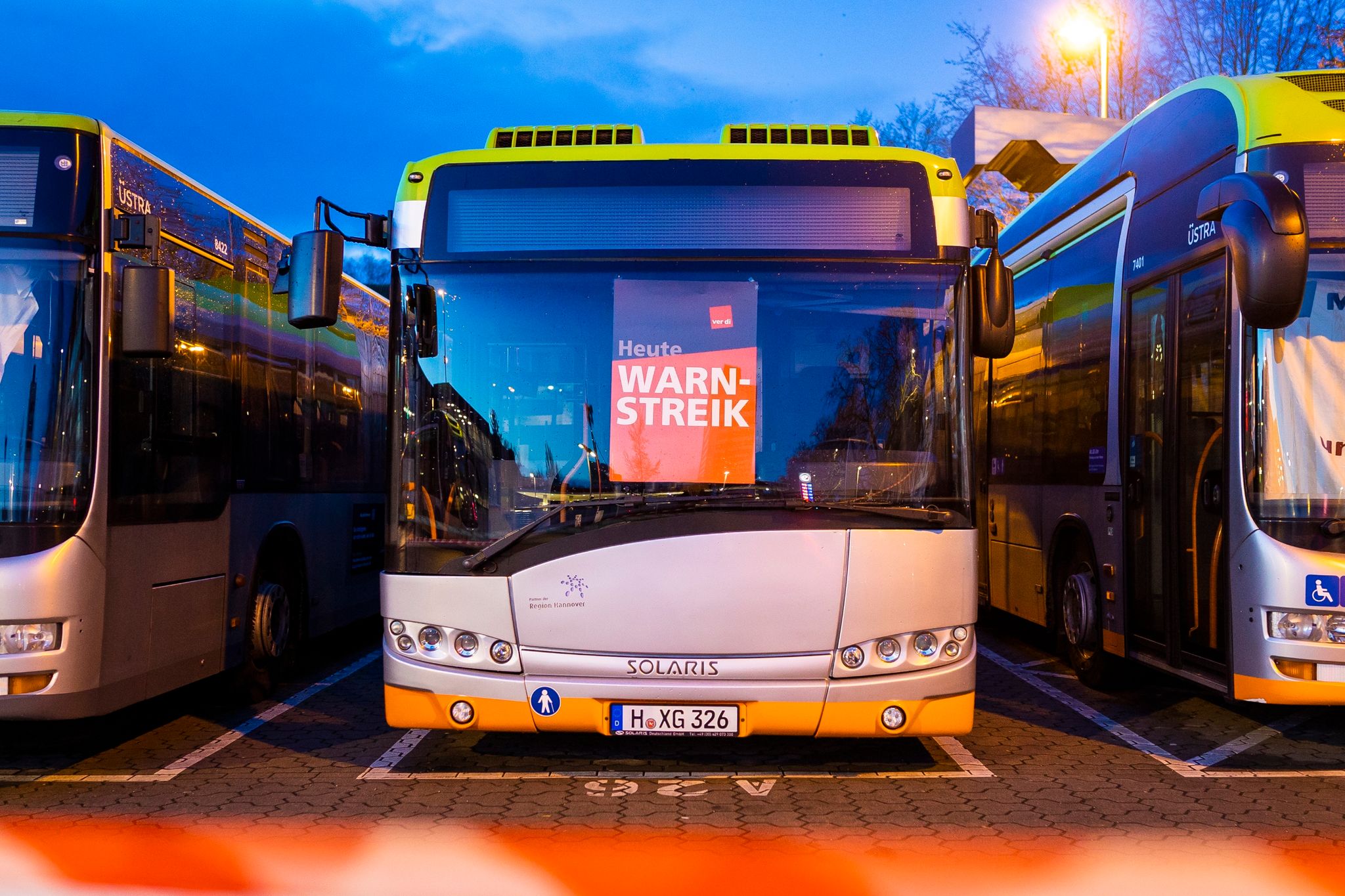 Warnstreiks beeinträchtigen ÖPNV in Dutzenden Städten