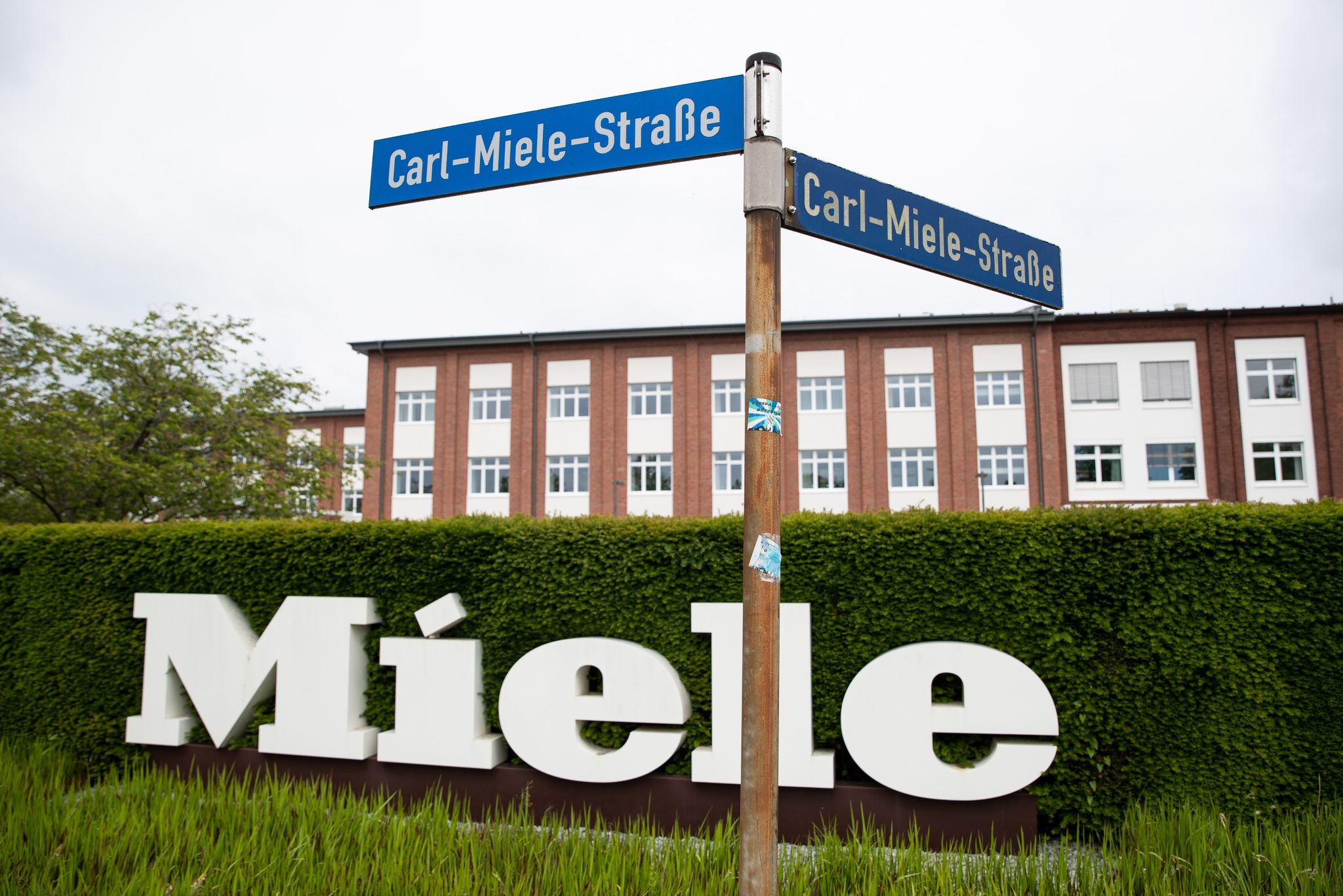 Magazin: Miele baut weltweit 2000 Stellen ab