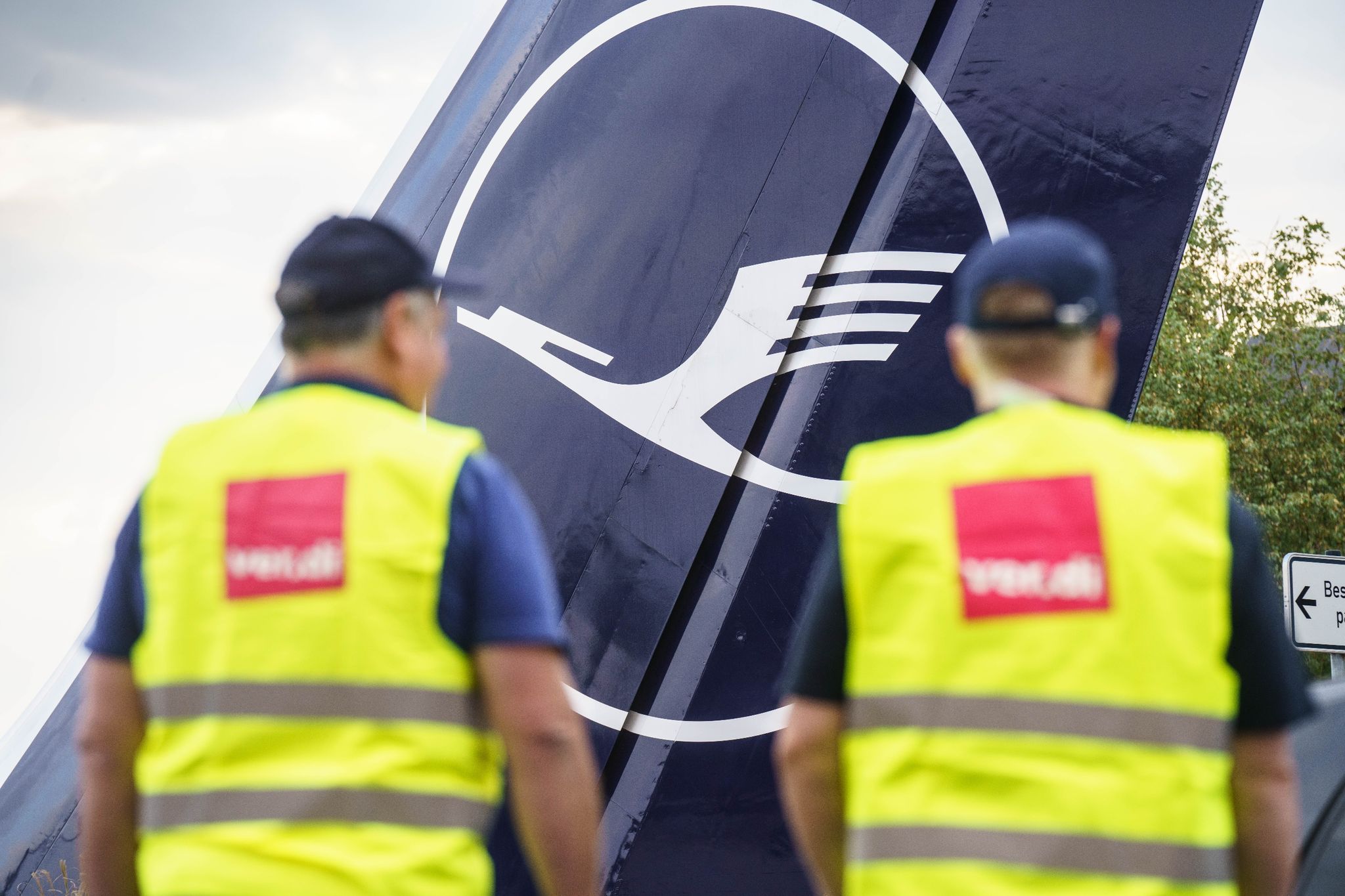 Verdi zwingt Lufthansa zu Rumpf-Programm