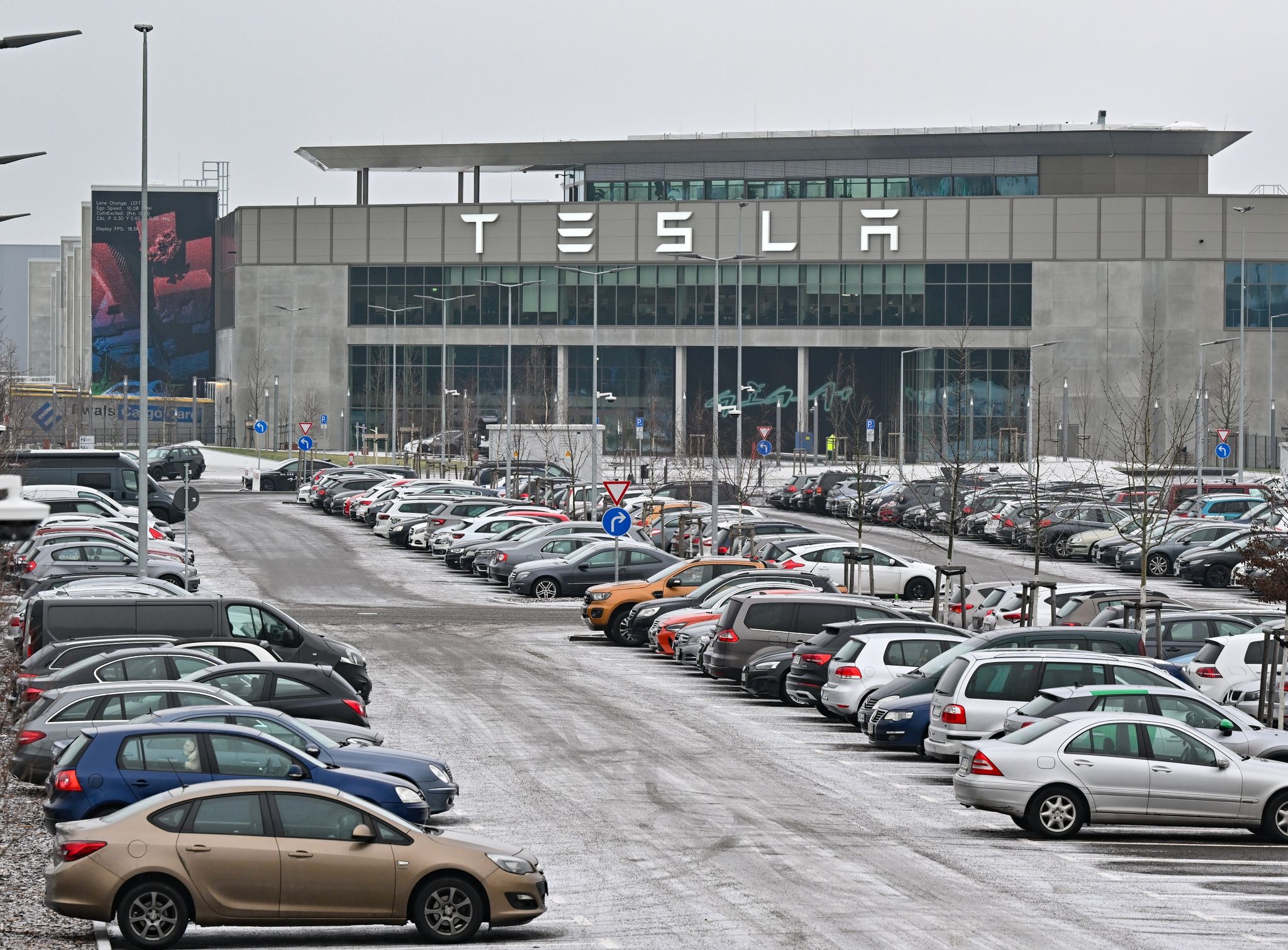 Tesla fährt Werk in Grünheide nach Pause wieder hoch
