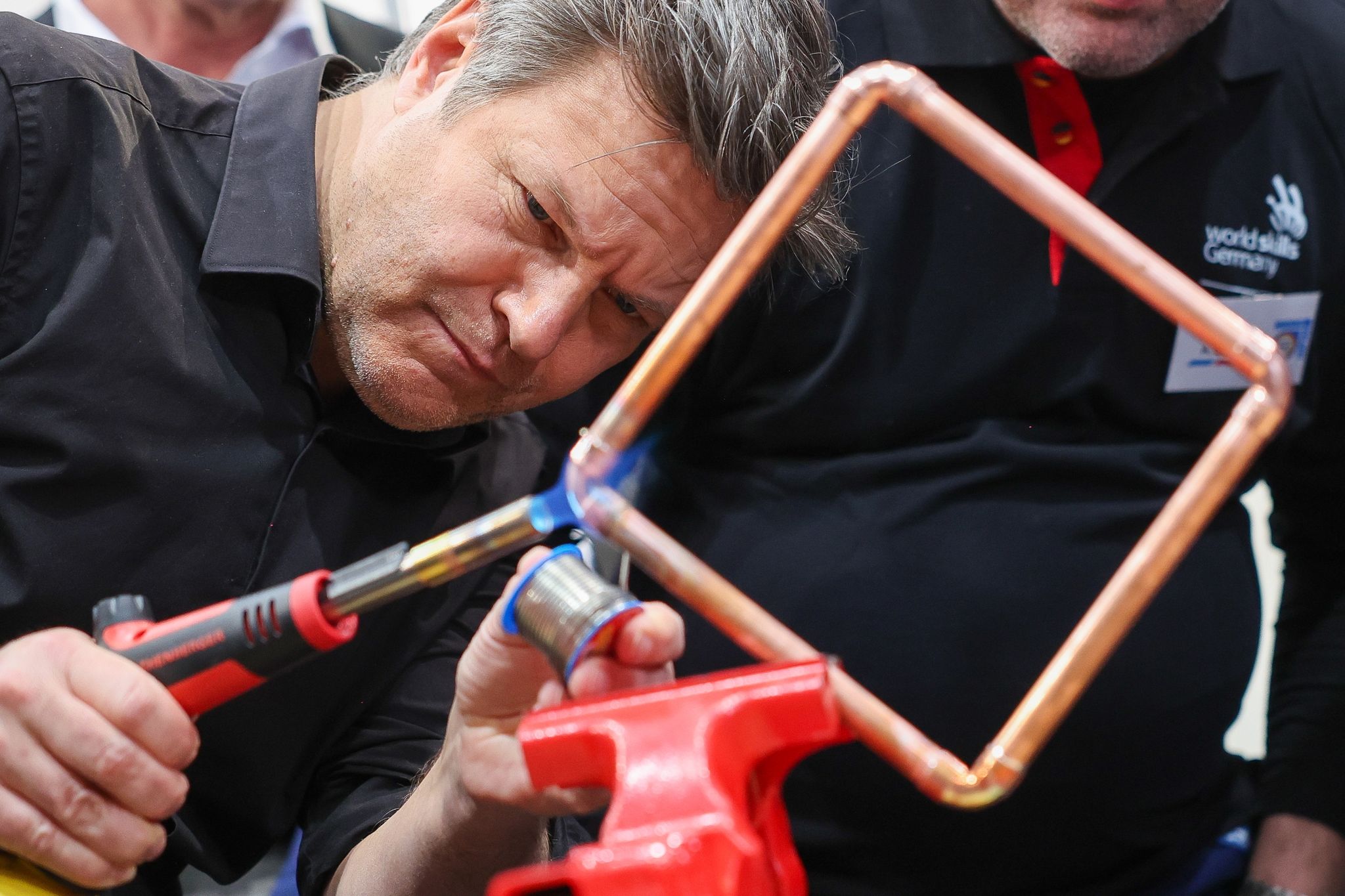 Konjunkturprognose: Habeck will neue Impulse für Wirtschaft