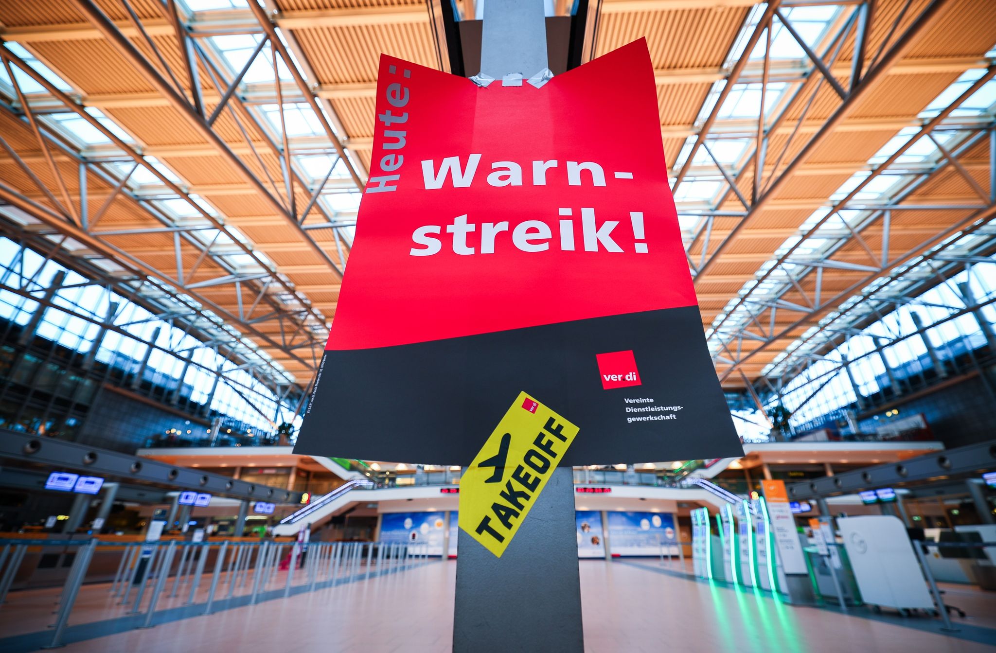 Warnstreikwelle der Luftsicherheitskräfte beginnt in Hamburg