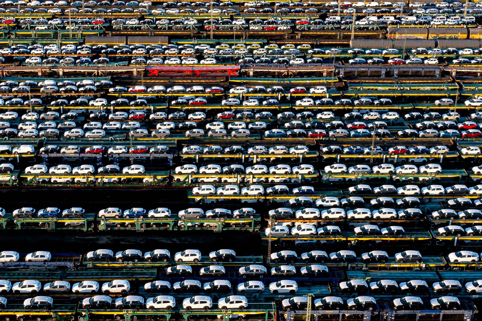 Studie: Deutsche Autokonzerne mit Dämpfer zu Jahresbeginn