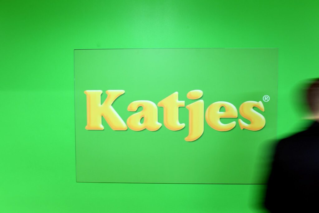 katjes international acquires graze | food business... Katjes übernimmt Mehrheit bei Modehersteller Bogner