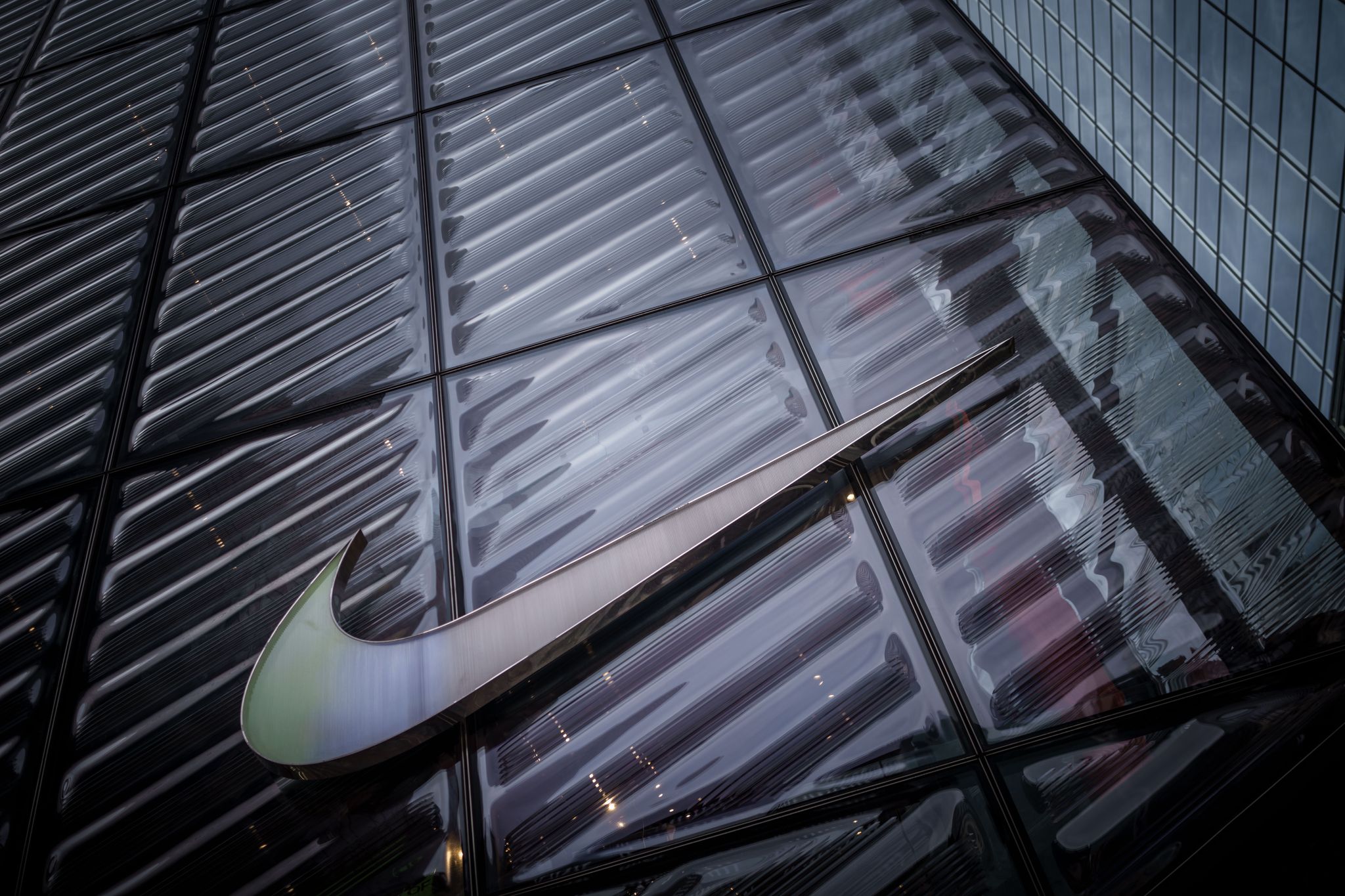 Ermittlungen gegen Nike wegen Benachteiligung Weißer